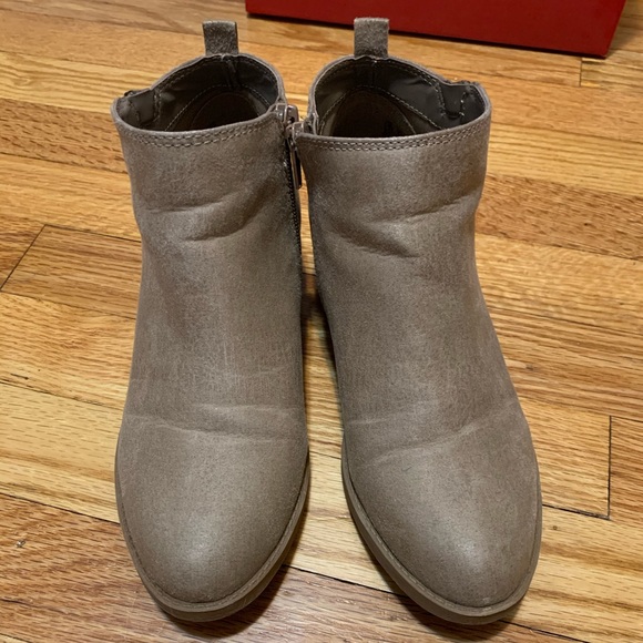 Tan booties - Picture 5 of 7
